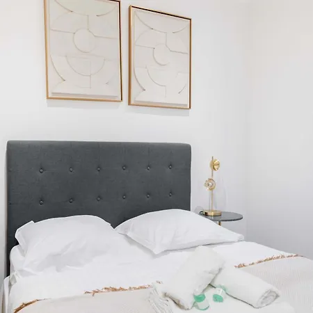 Studio Confortable Proche Metro - Mande - 2p Apartament